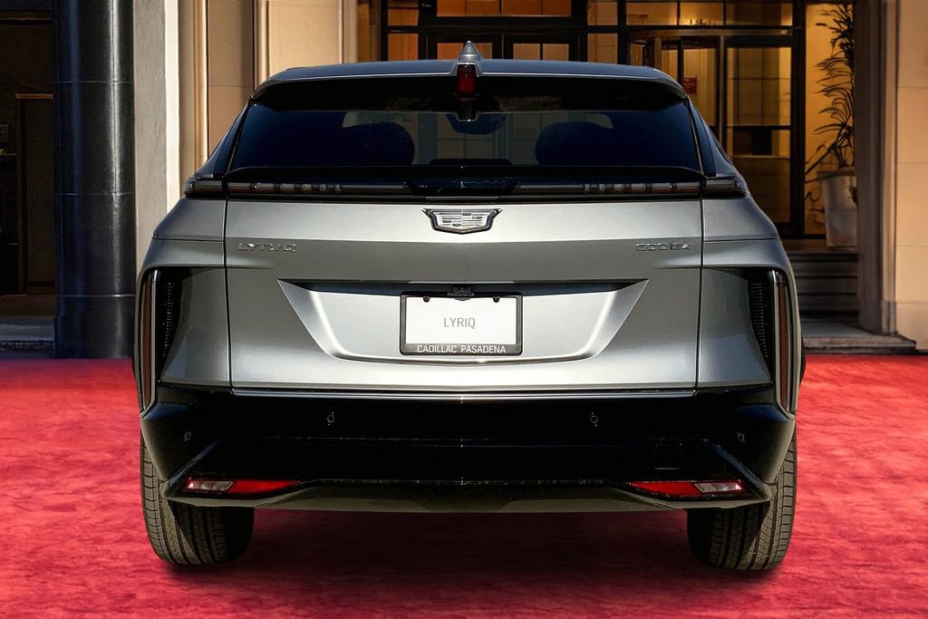 New 2025 Cadillac Lyriq Luxury image 5