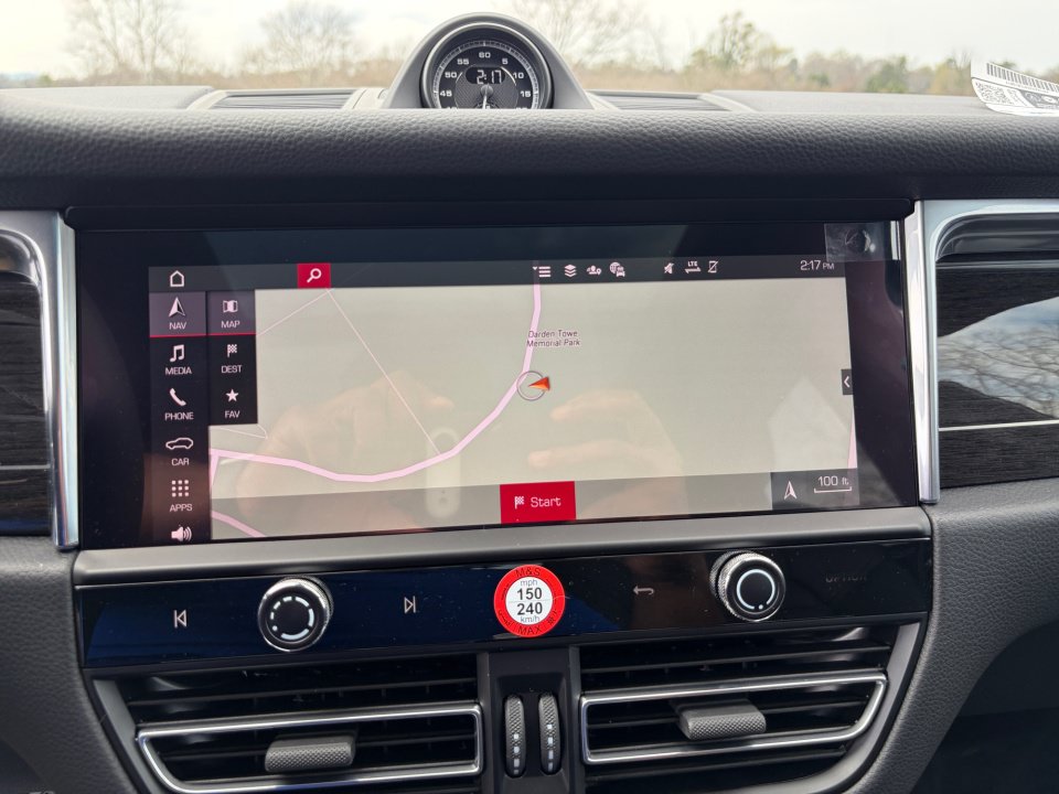 New 2026 Porsche Macan AWD/4WD image 22