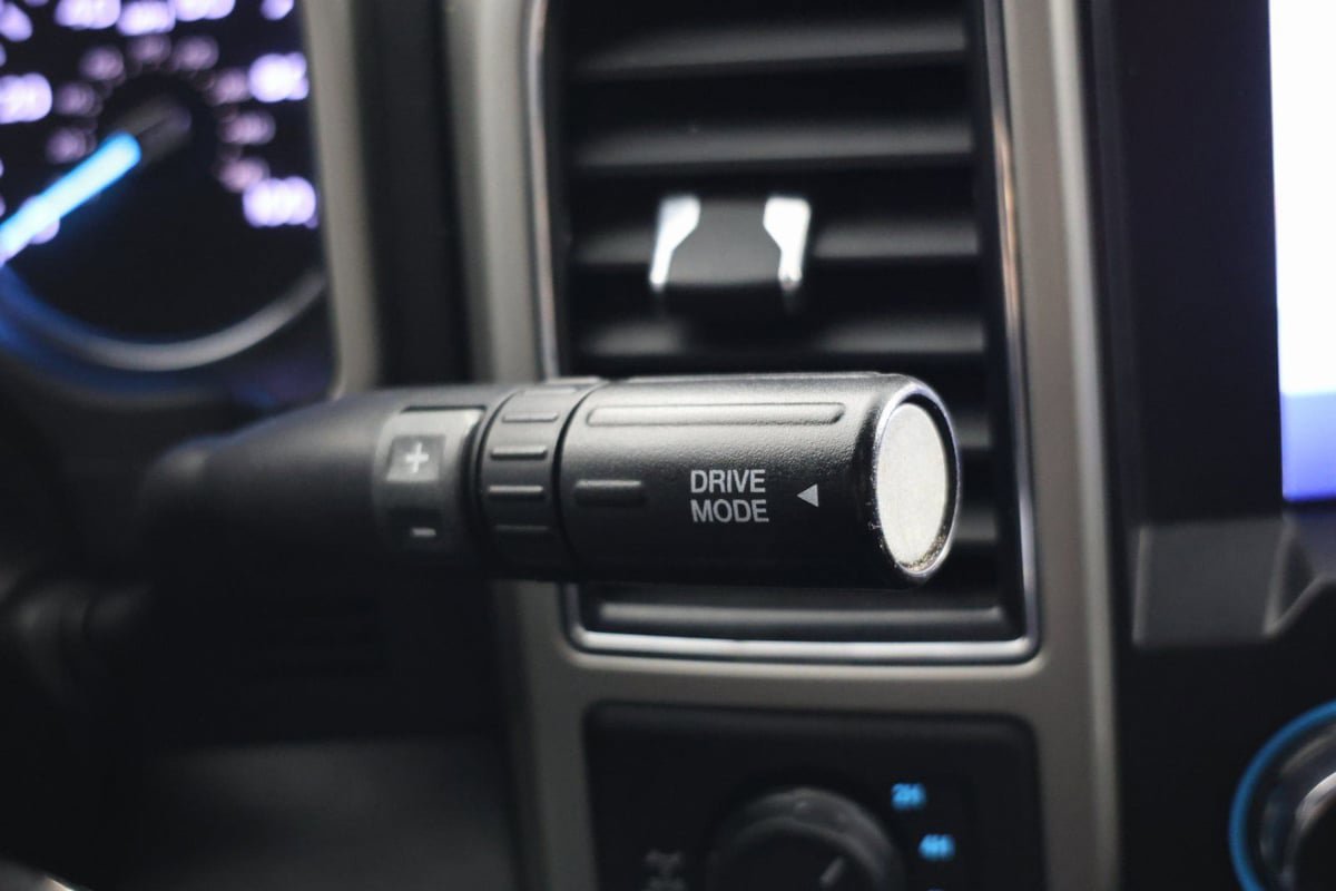 Used 2021 Ford F250 Lariat AWD/4WD image 6