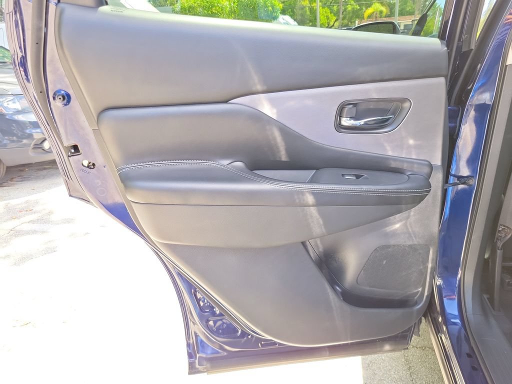 Certified 2023 Nissan Murano SV FWD image 11