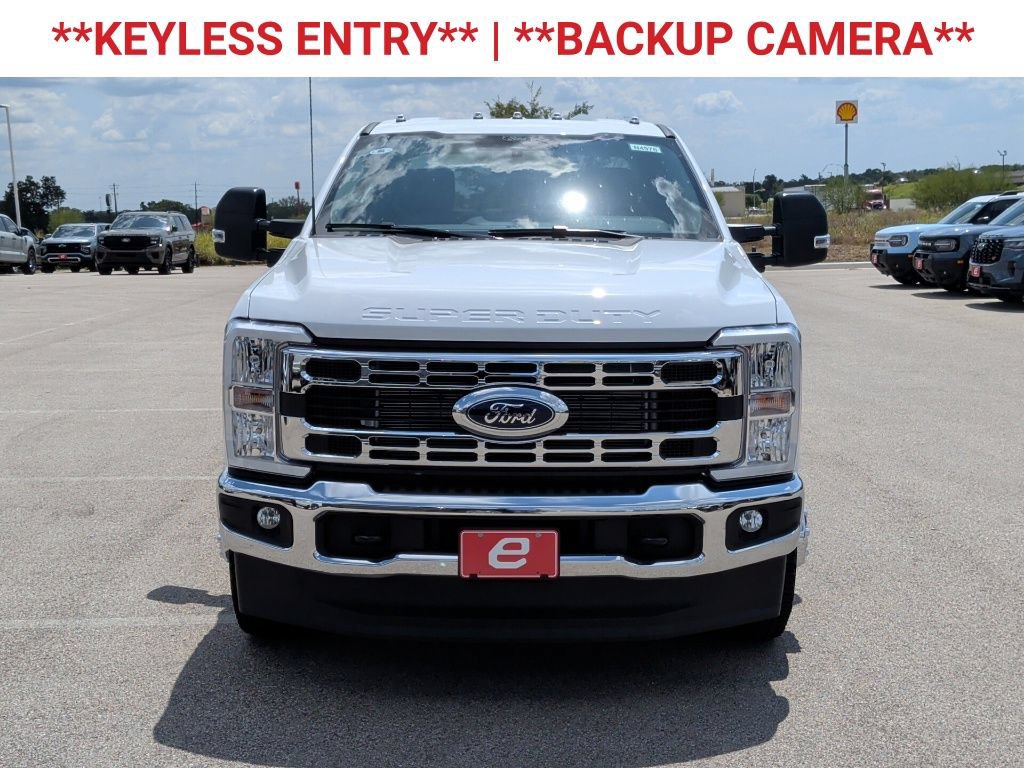 New 2026 Ford F350 XLT AWD/4WD image 2