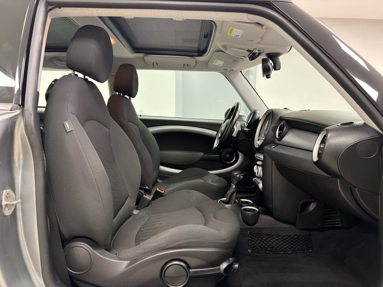 Used 2010 MINI Cooper S image 10