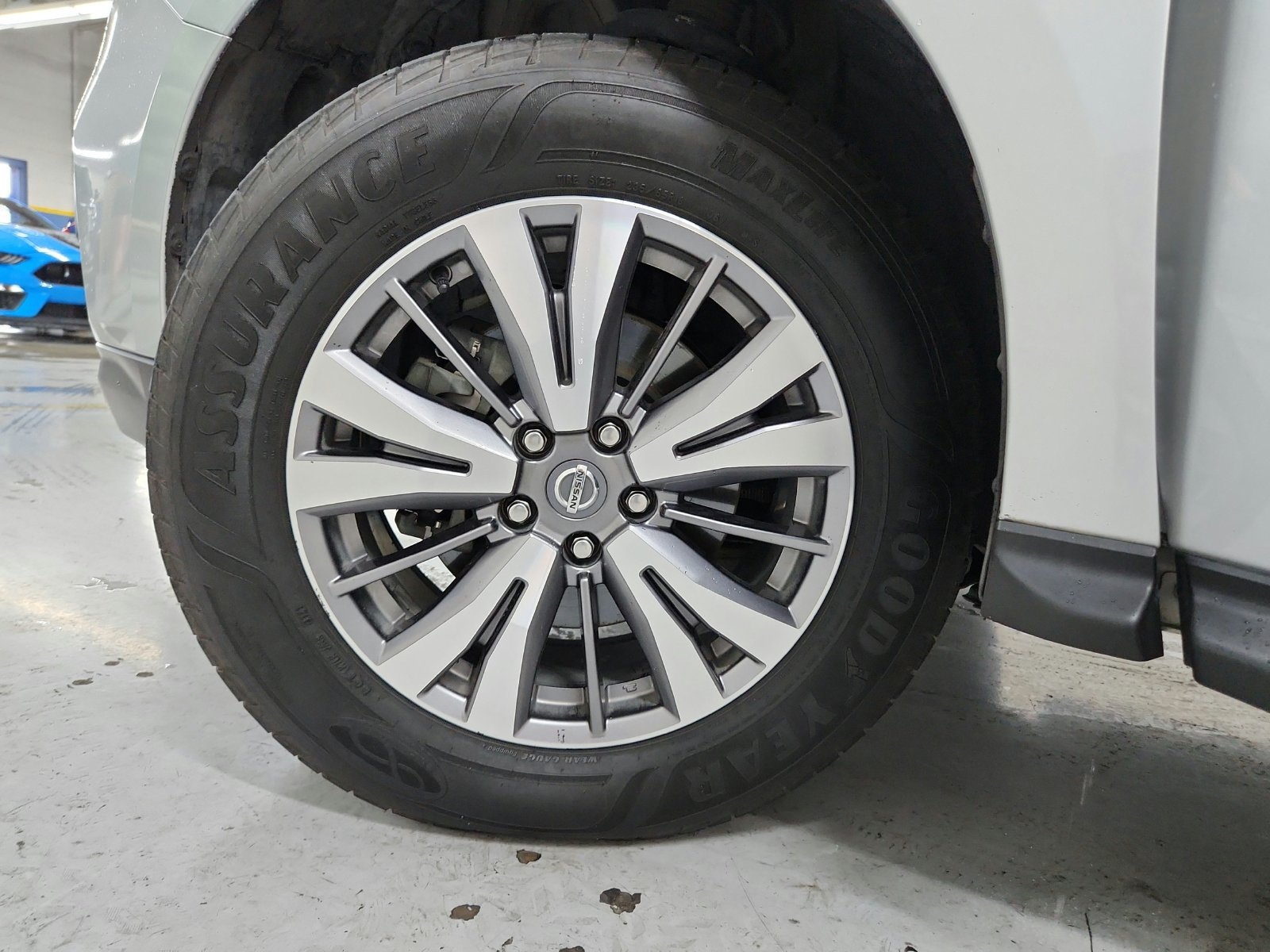 Used 2019 Nissan Pathfinder SL AWD/4WD image 56