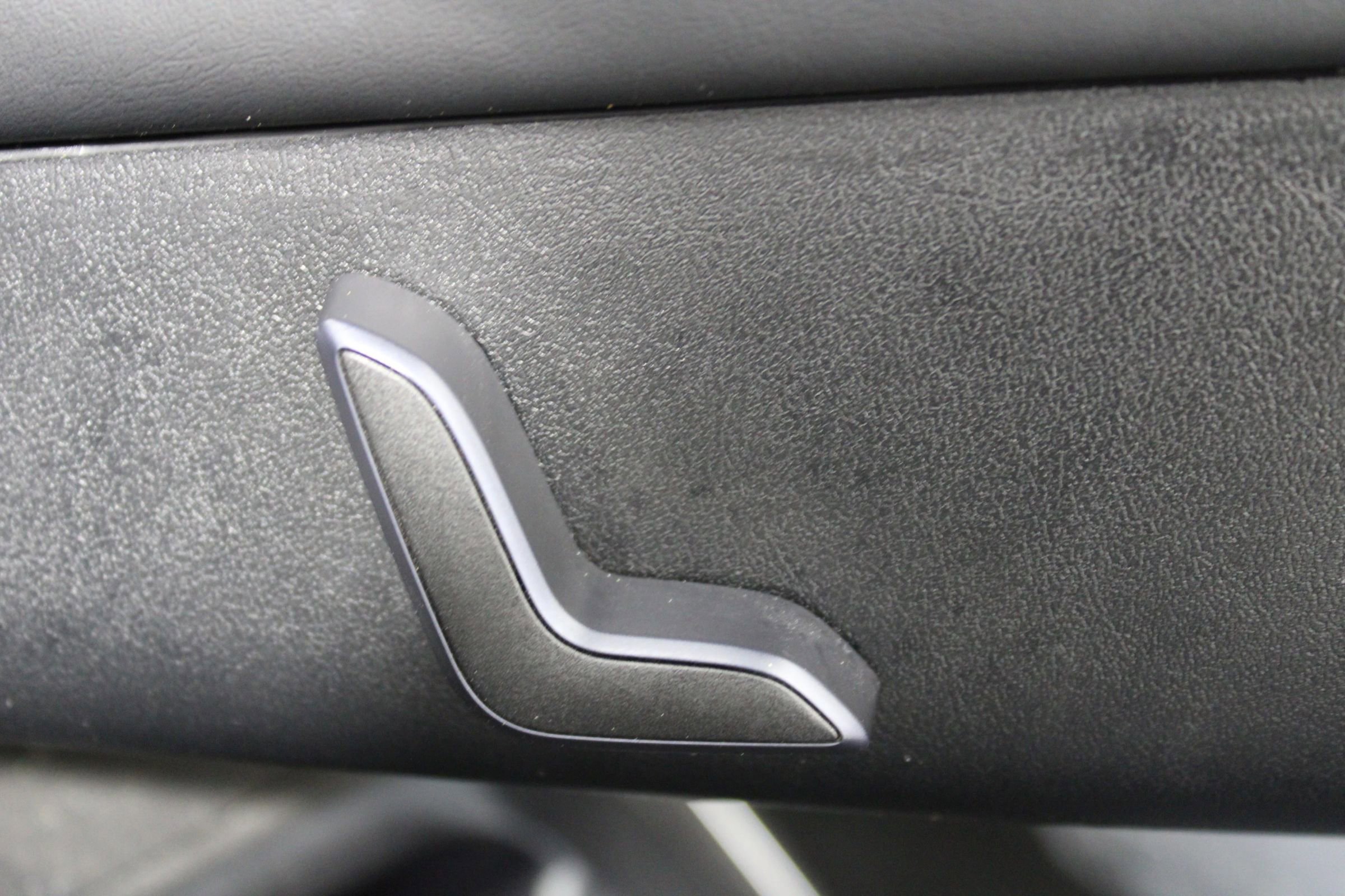 Used 2019 Tesla Model X Performance image 42