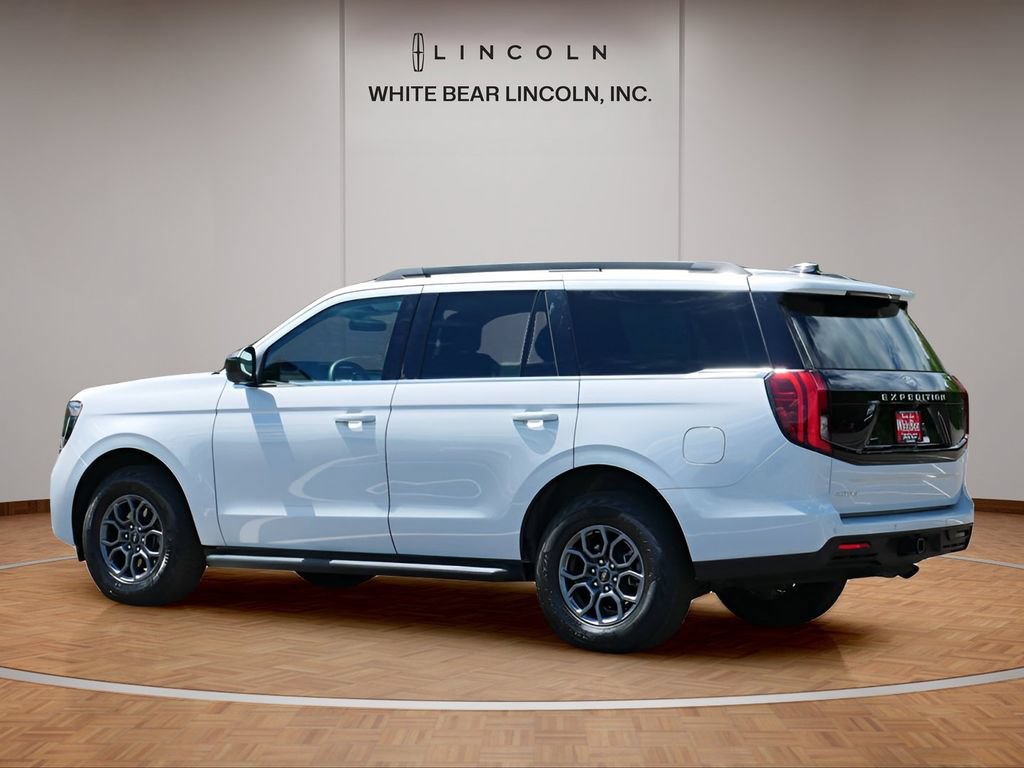 Used 2025 Ford Expedition Active AWD/4WD image 7