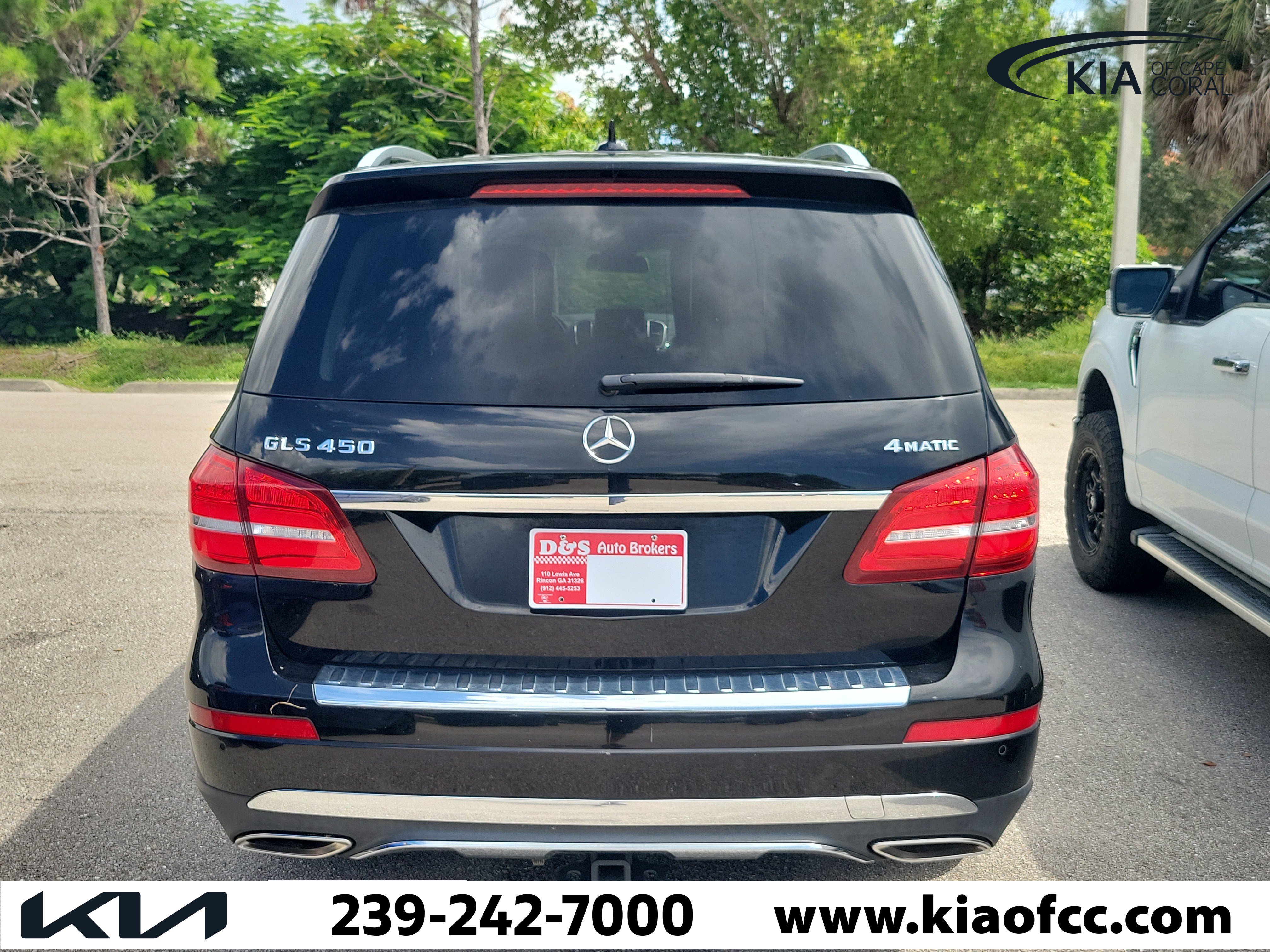Used 2017 Mercedes-Benz GLS 450 4MATIC image 4