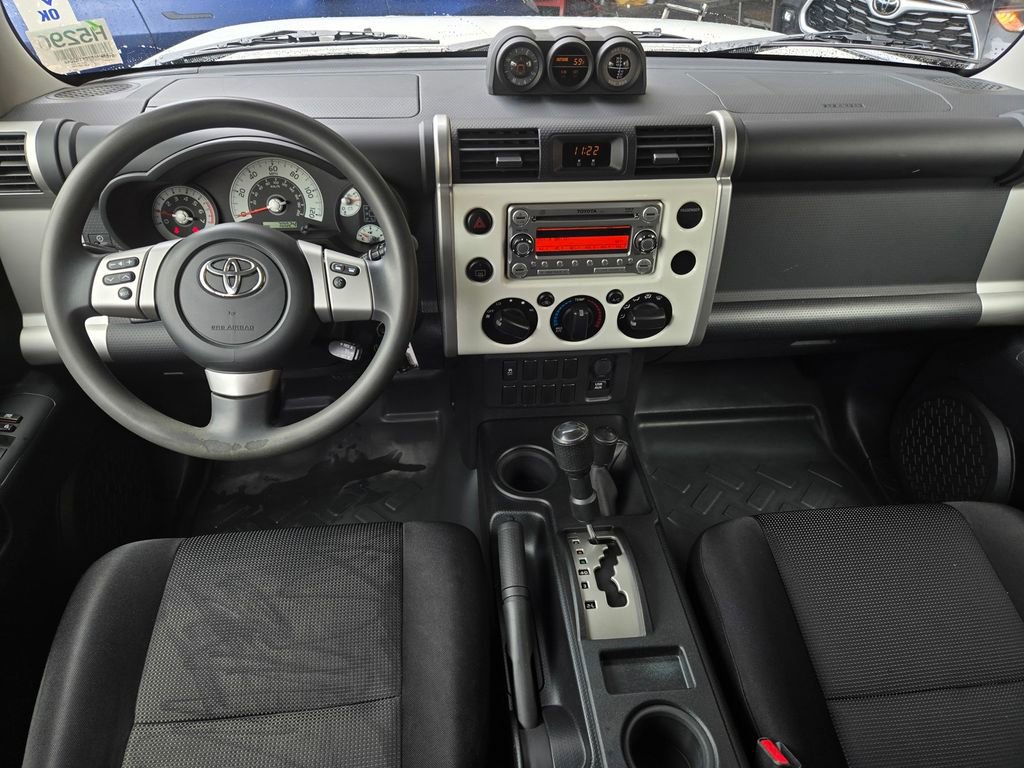Used 2014 Toyota FJ Cruiser 4WD w/ Convenience Package image 15