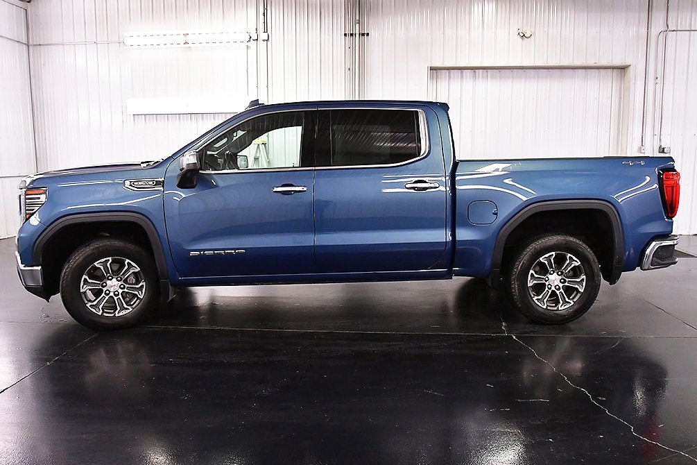 Used 2024 GMC Sierra 1500 SLT image 4