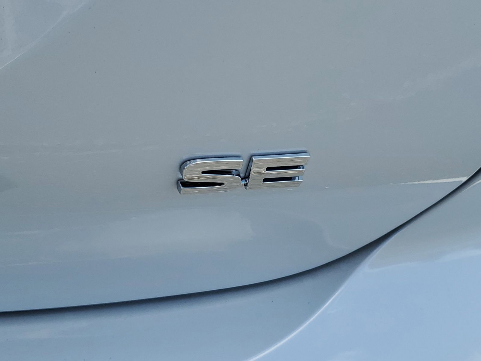 New 2025 Mitsubishi Outlander SE image 28