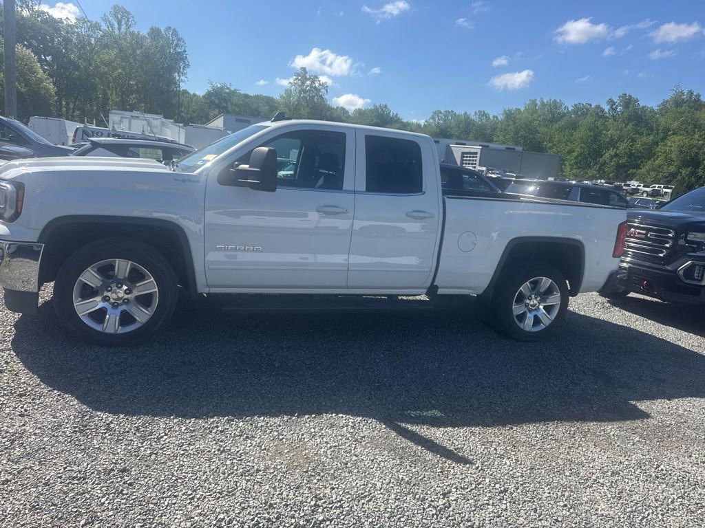 Used 2018 GMC Sierra 1500 SLE w/ SLE Value Package AWD/4WD image 4