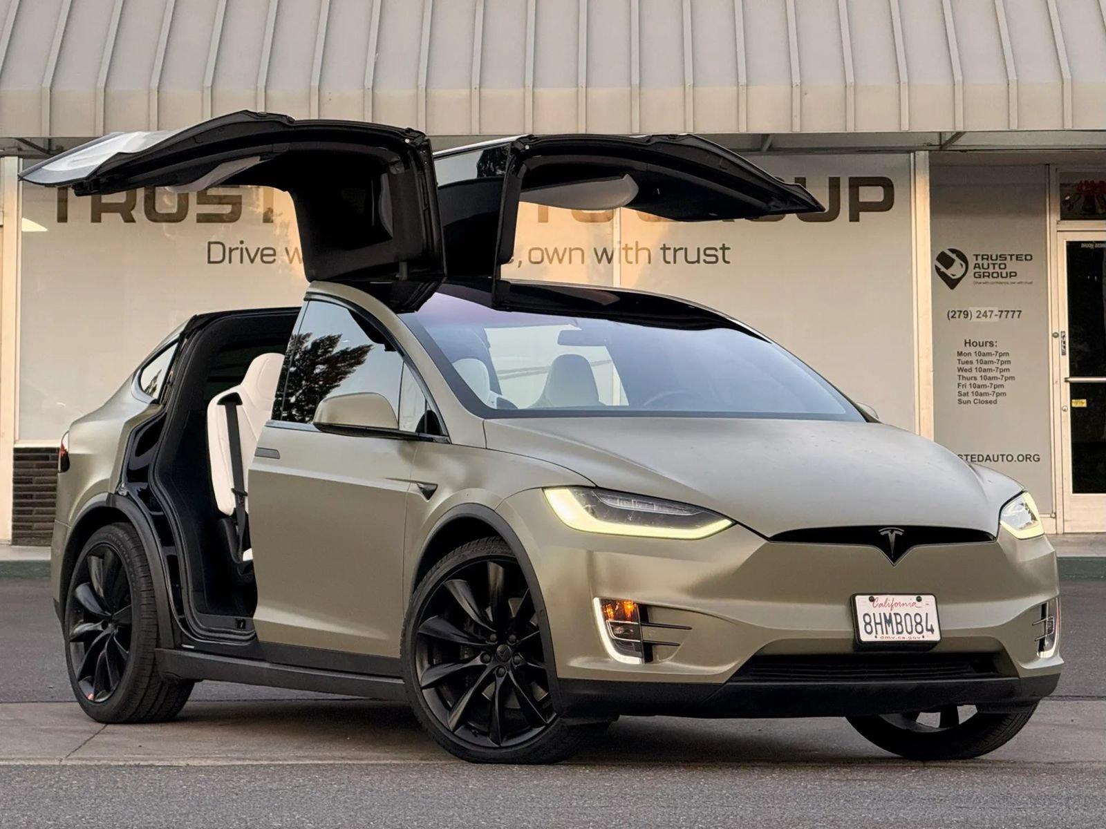 Used 2018 Tesla Model X P100D AWD/4WD image 2
