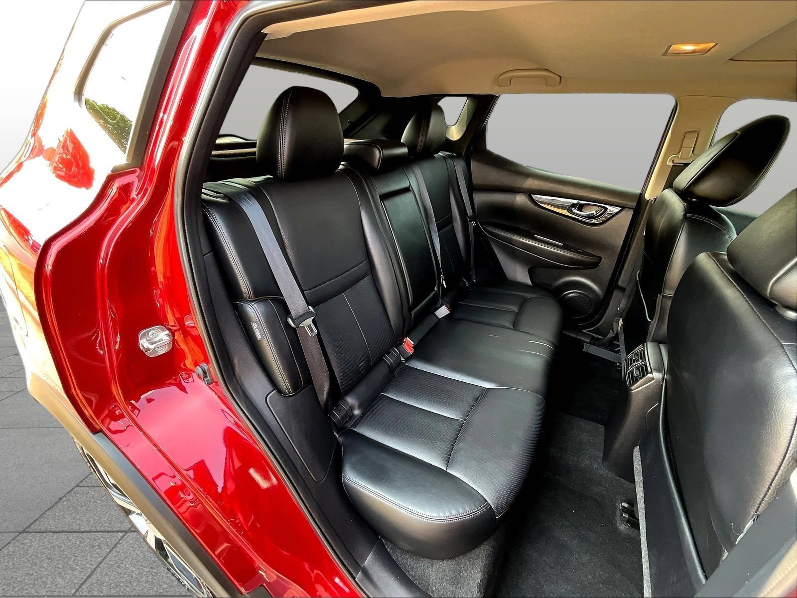 Used 2021 Nissan Rogue Sport SL w/ Premium Package AWD/4WD image 28