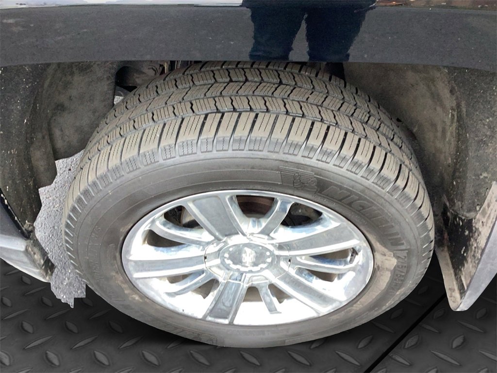 Used 2017 Chevrolet Silverado 1500 High Country image 22