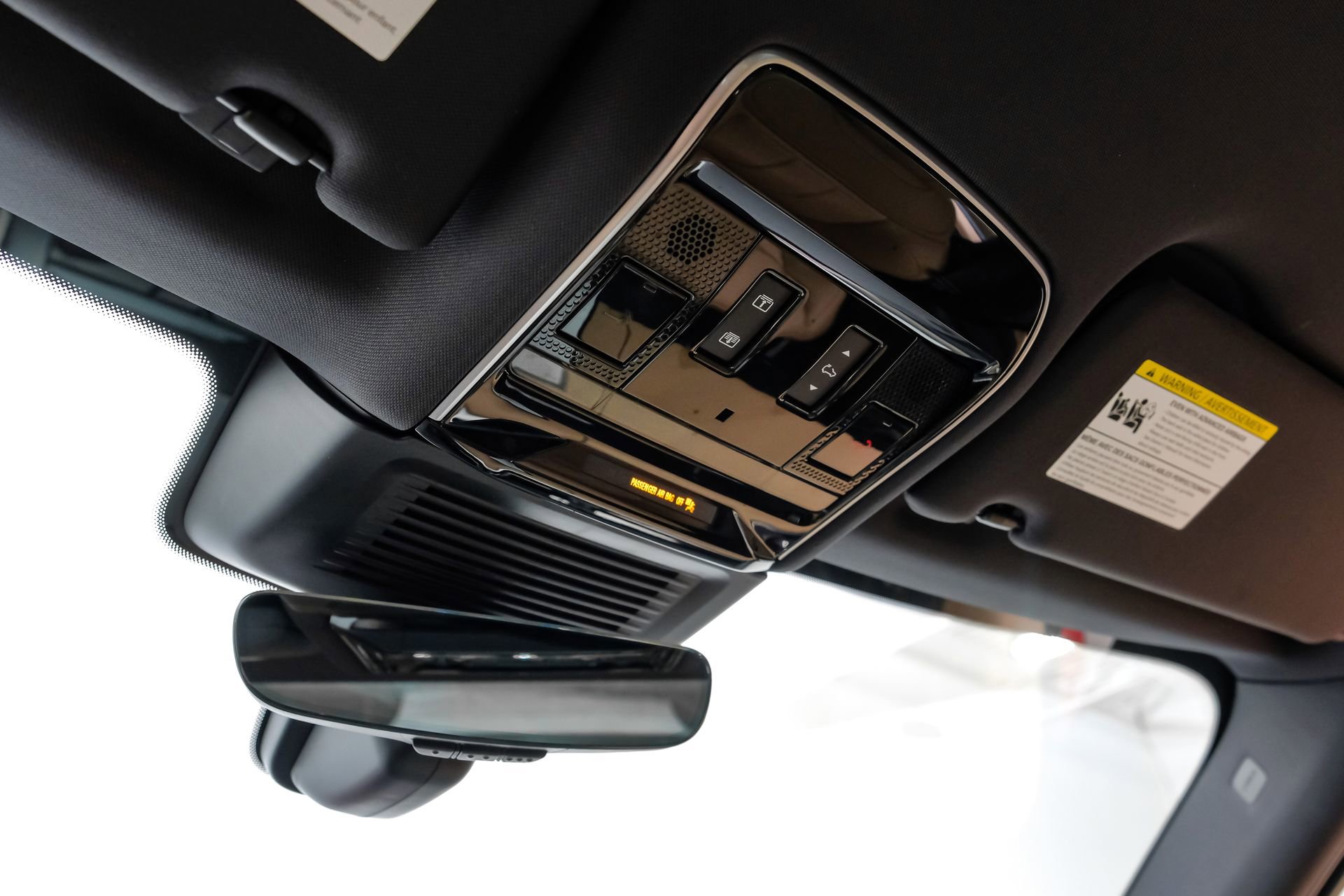 Used 2024 Land Rover Range Rover Sport Dynamic SE image 34