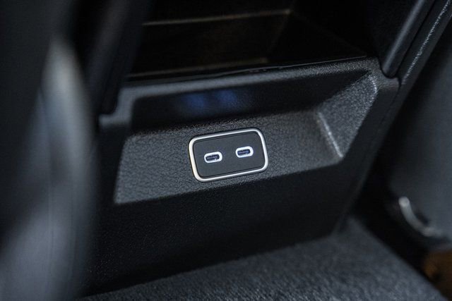 Used 2025 Mercedes-Benz GLE 350 4MATIC image 33