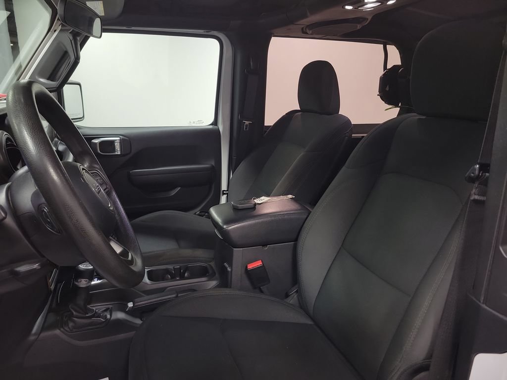 Used 2021 Jeep Wrangler Sport AWD/4WD image 14