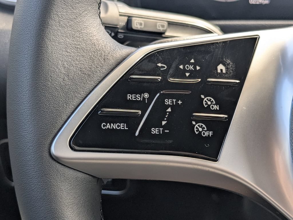 Used 2024 Mercedes-Benz GLB 250 4MATIC image 12