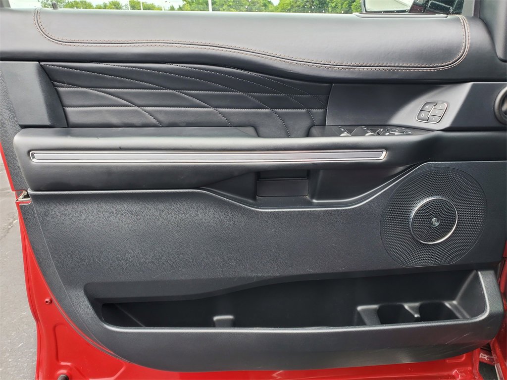 Used 2021 Ford Expedition Platinum image 22