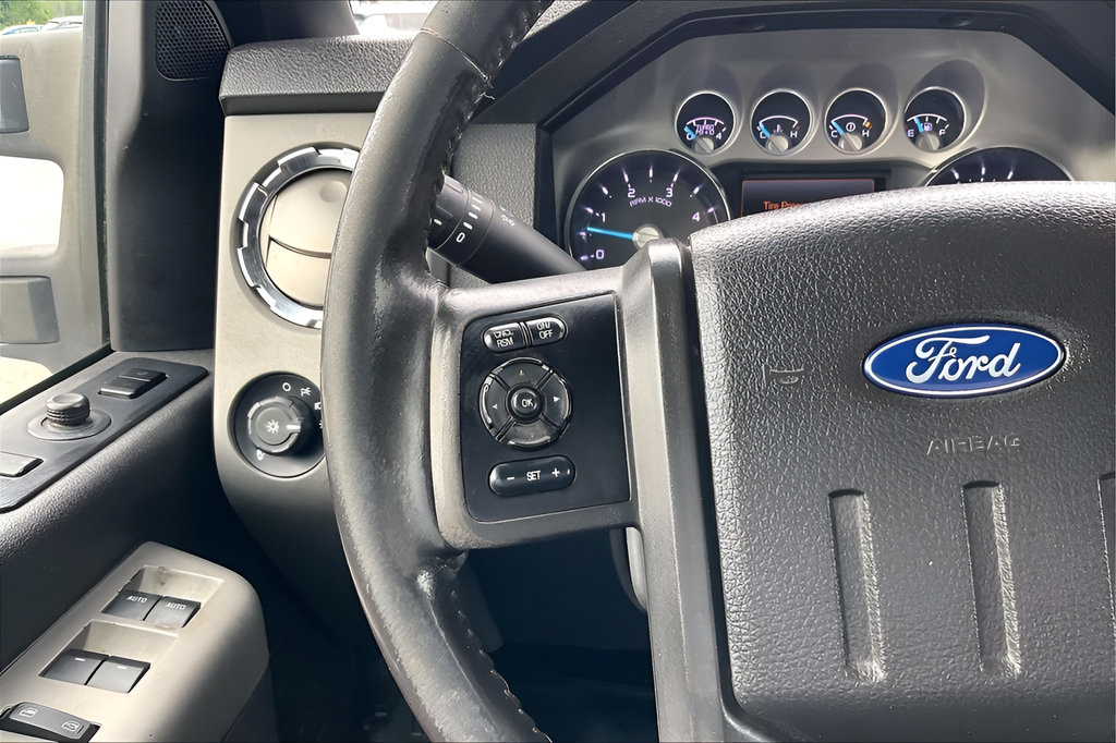 Used 2016 Ford F250 Lariat w/ Lariat Ultimate Package AWD/4WD image 10