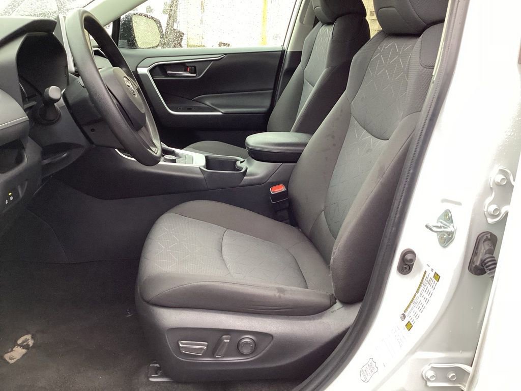 Used 2024 Toyota RAV4 XLE image 14