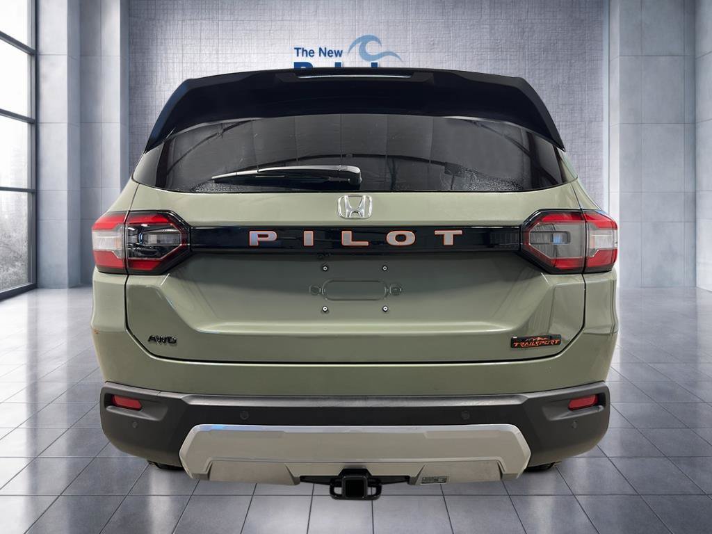 New 2026 Honda Pilot TrailSport image 4