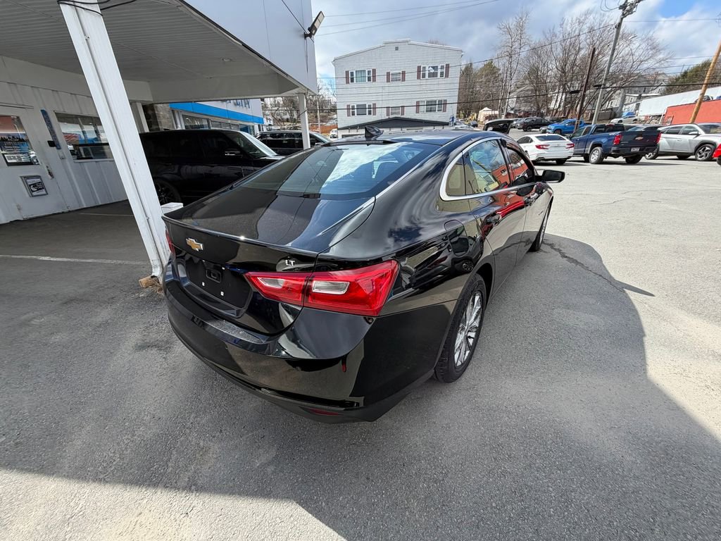 Used 2025 Chevrolet Malibu LT image 5