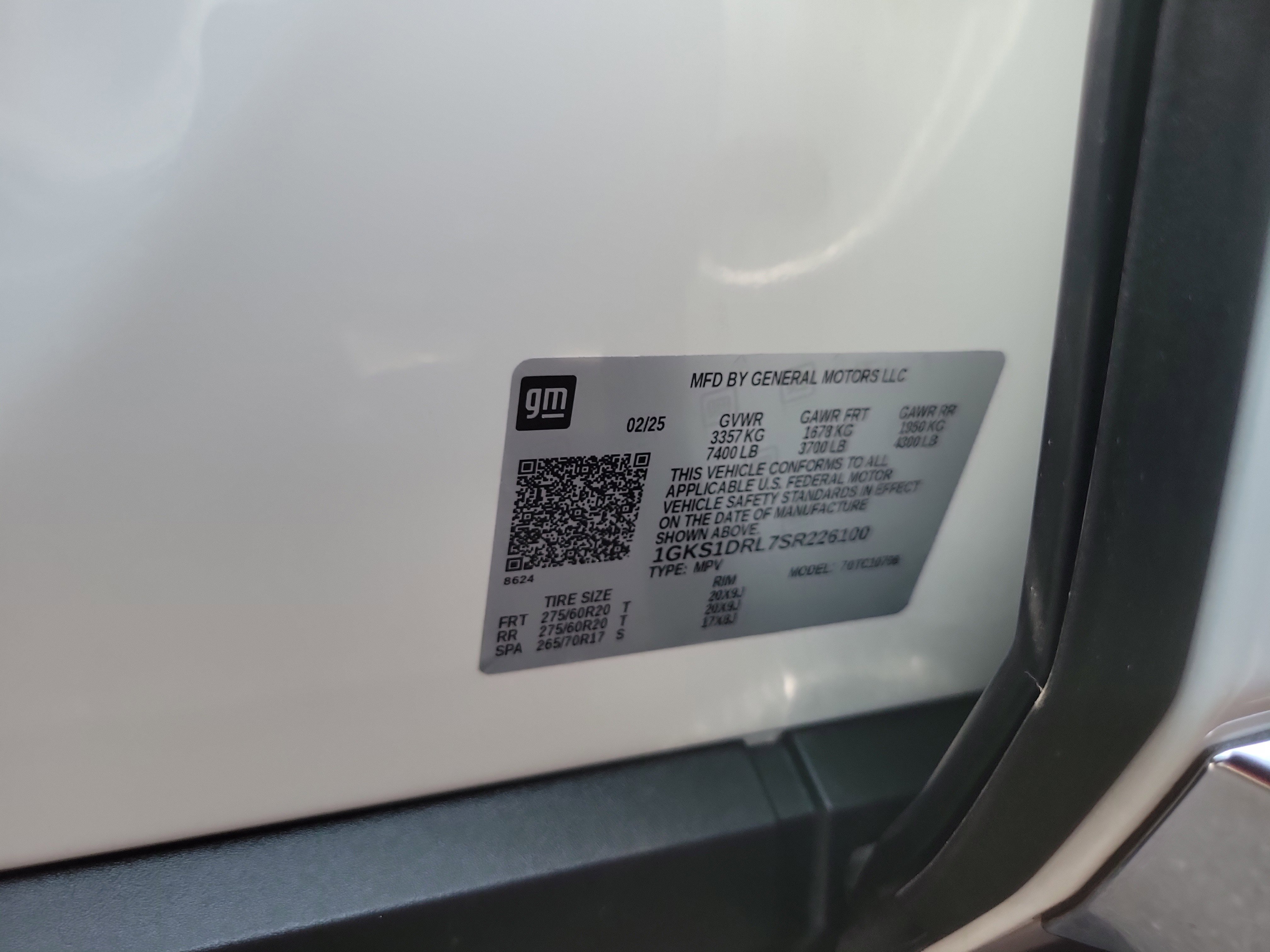 Used 2025 GMC Yukon Denali RWD image 31