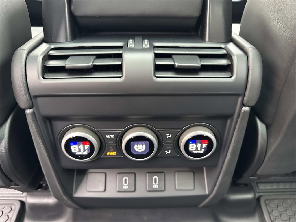New 2026 Land Rover Defender 110 X-Dynamic SE image 15