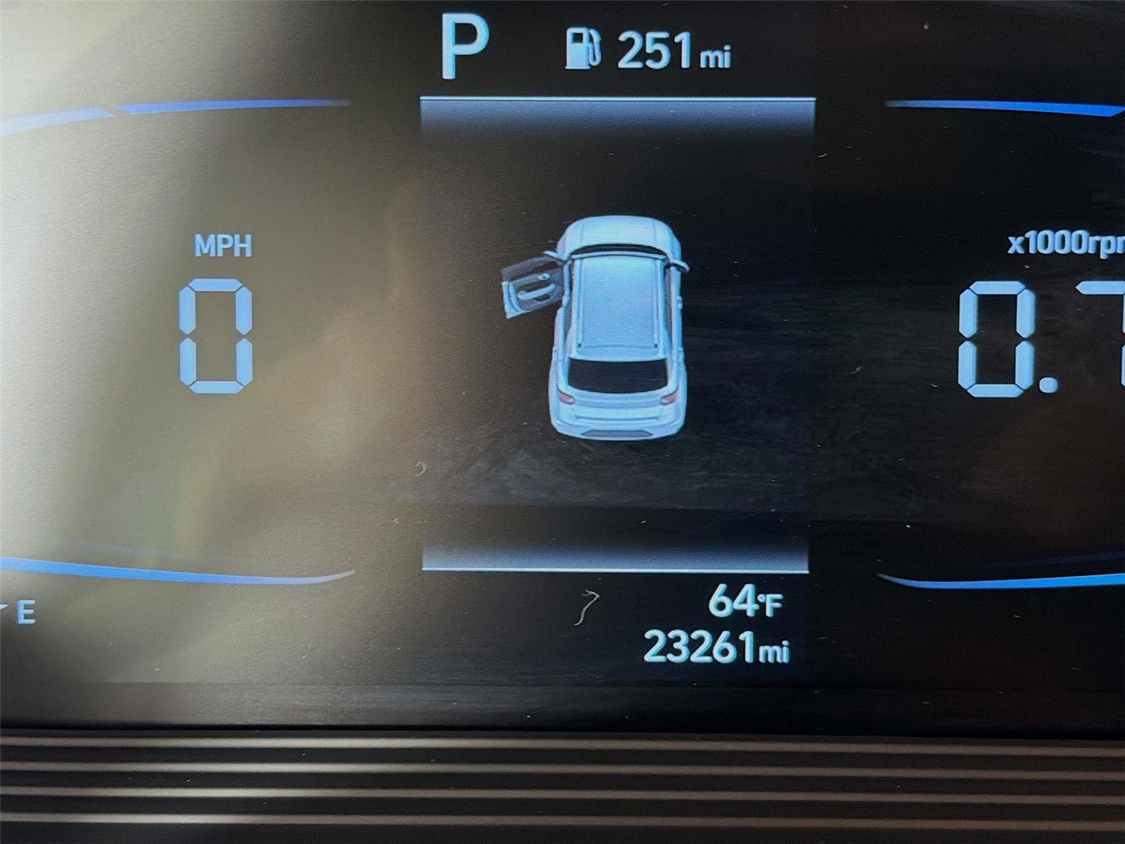 Used 2025 Hyundai Venue SEL FWD image 13