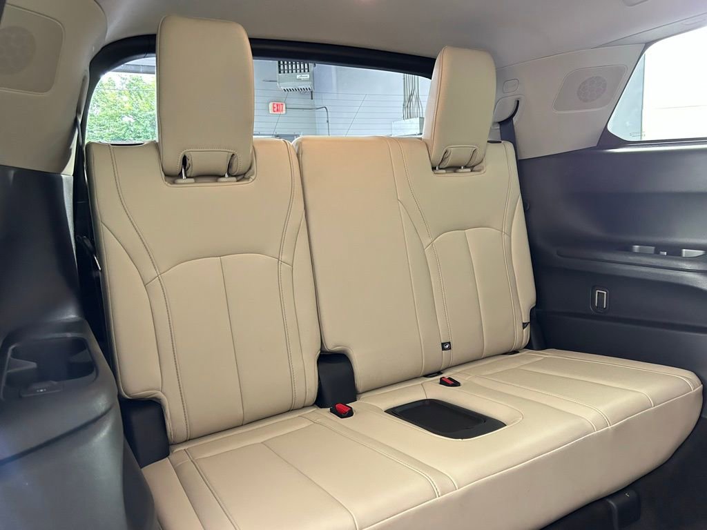 Used 2023 INFINITI QX60 Pure image 15