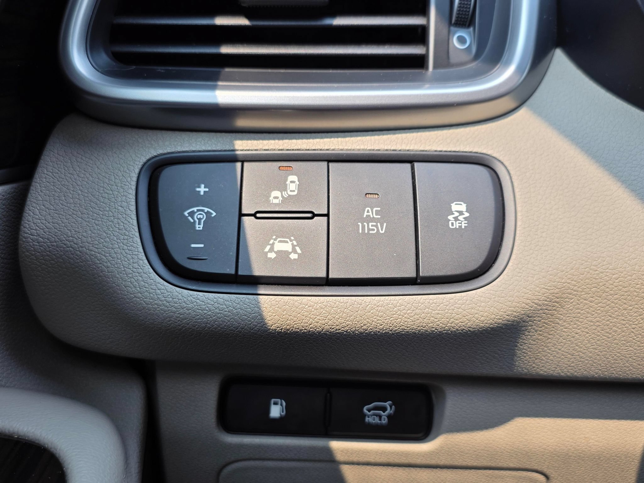 Used 2019 Kia Sorento EX w/ EX Touring Package AWD/4WD image 22