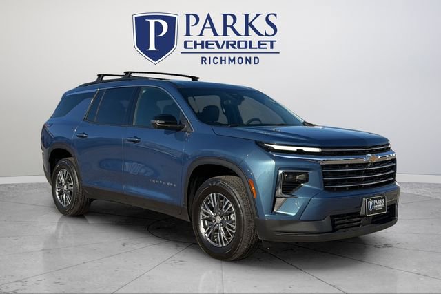 Used 2025 Chevrolet Traverse LT w/ Driver Confidence Package