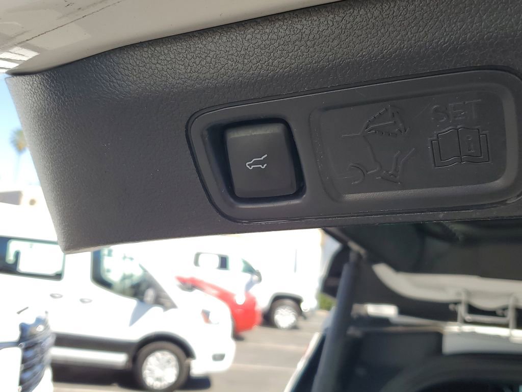 Used 2023 Ford Expedition Limited image 10