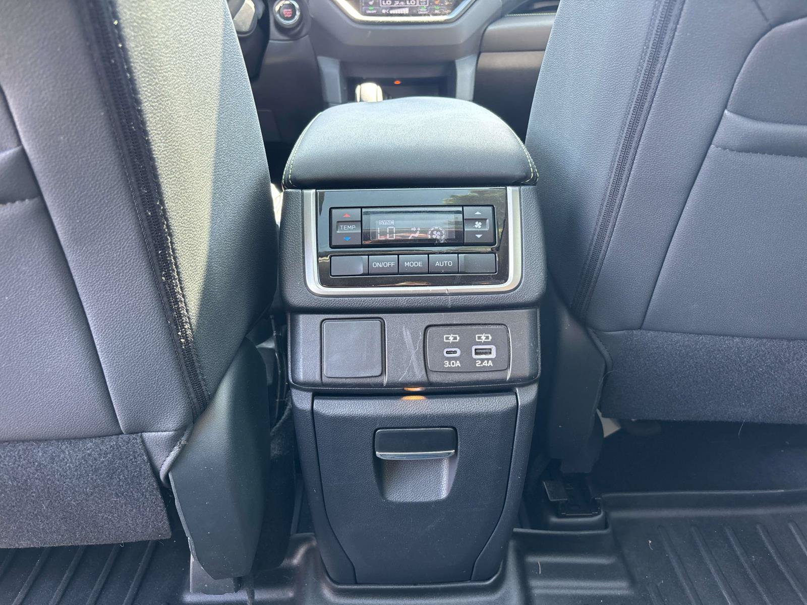 Used 2023 Subaru Ascent Onyx Edition AWD/4WD image 12