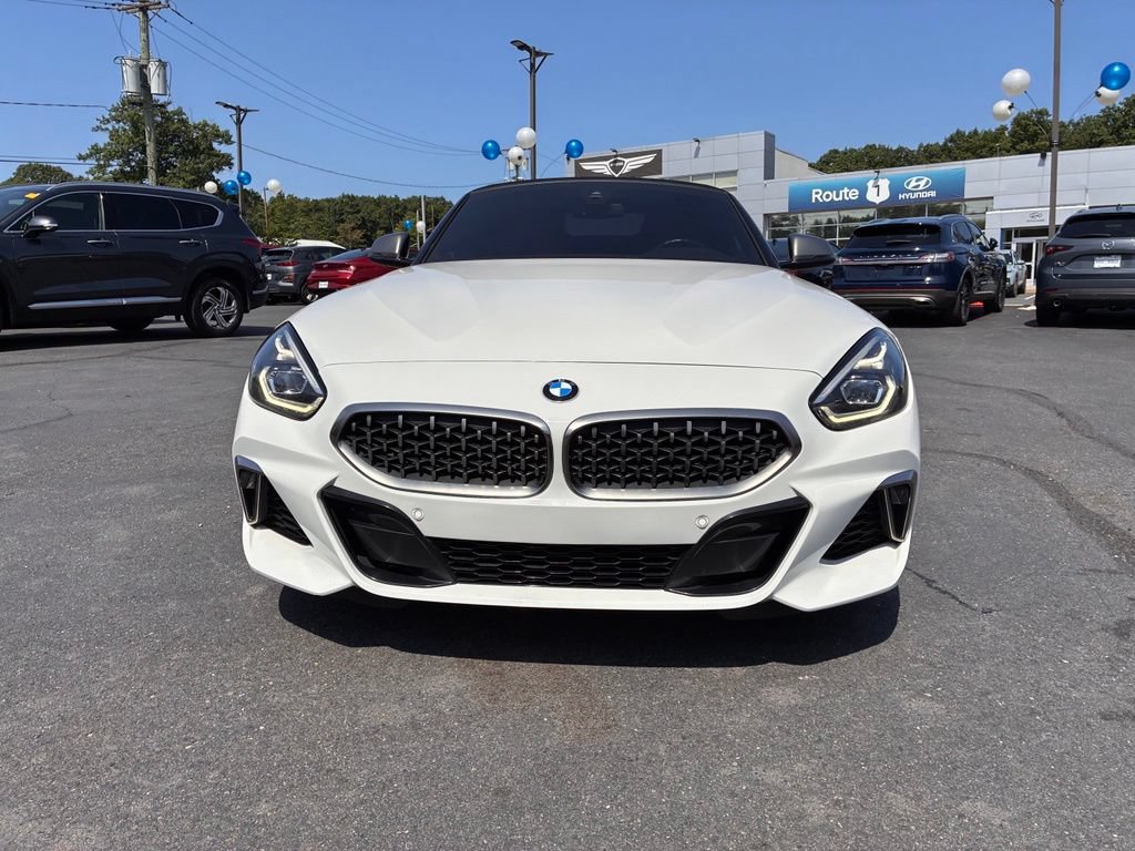 Used 2020 BMW Z4 M40i w/ Executive Package RWD video 2