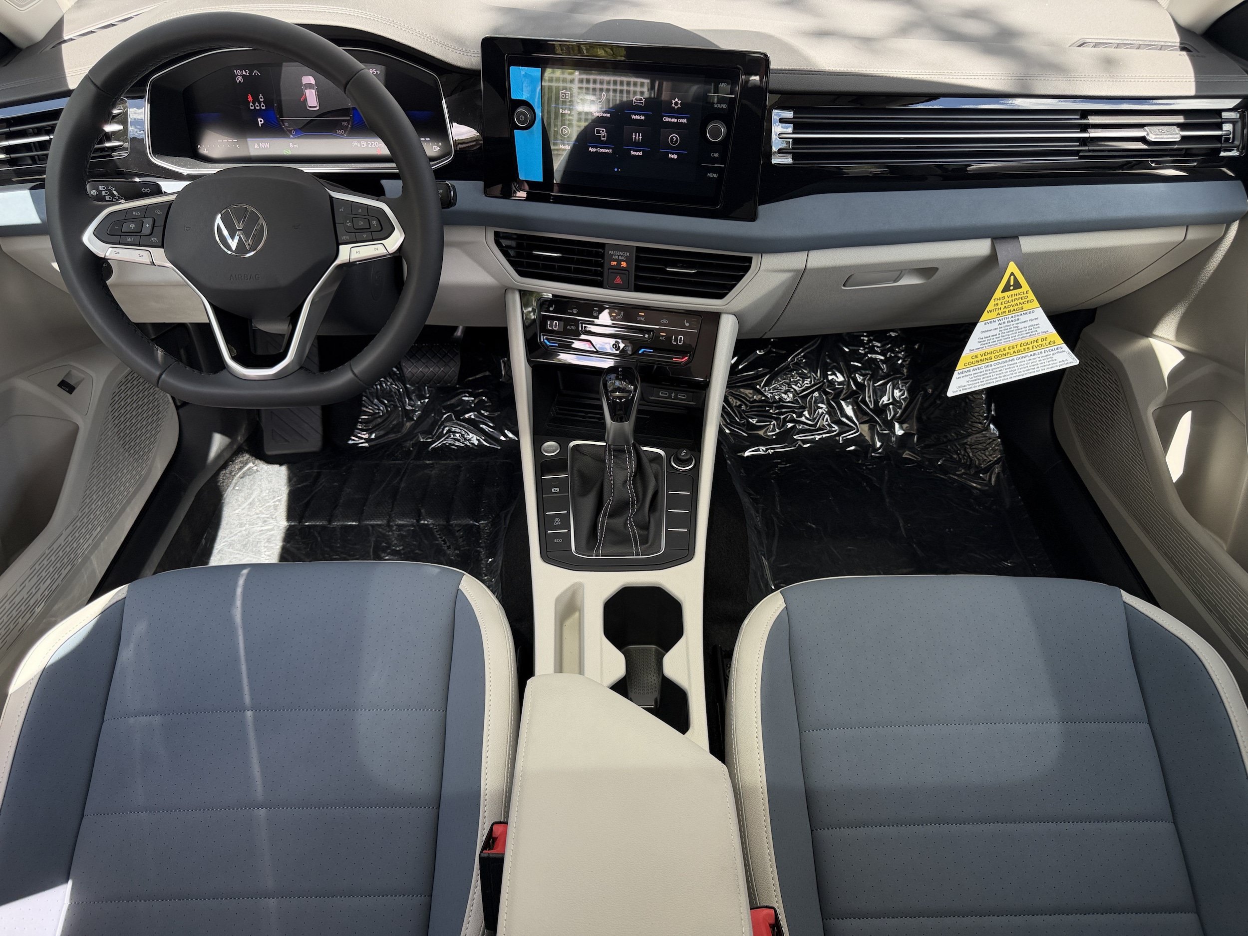 New 2027 Volkswagen Jetta SE FWD image 13