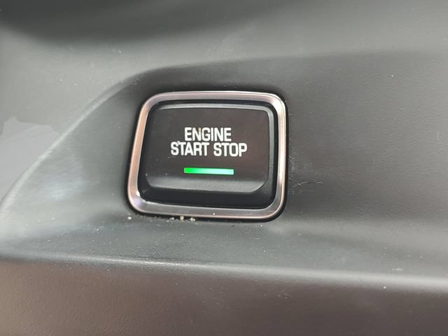 Used 2021 Chevrolet Camaro LT RWD image 18