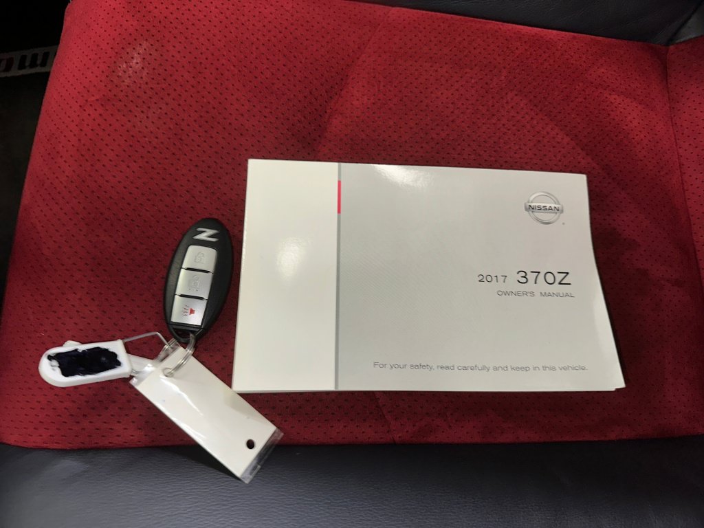 Used 2017 Nissan 370Z NISMO RWD image 4