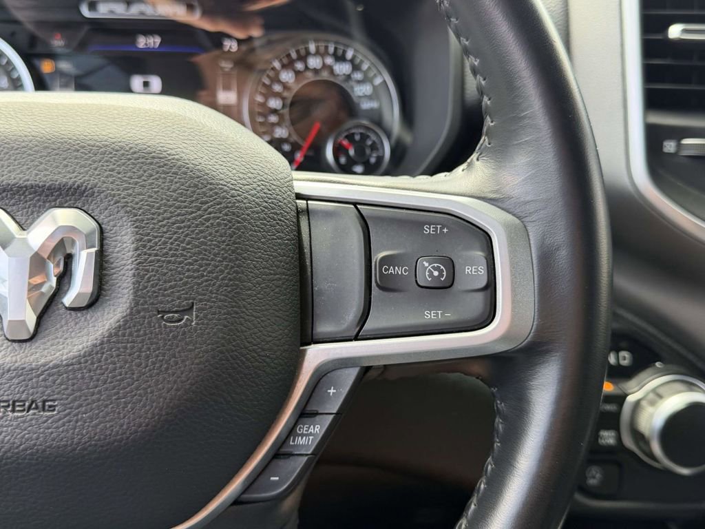 Used 2022 RAM 1500 Big Horn AWD/4WD image 30