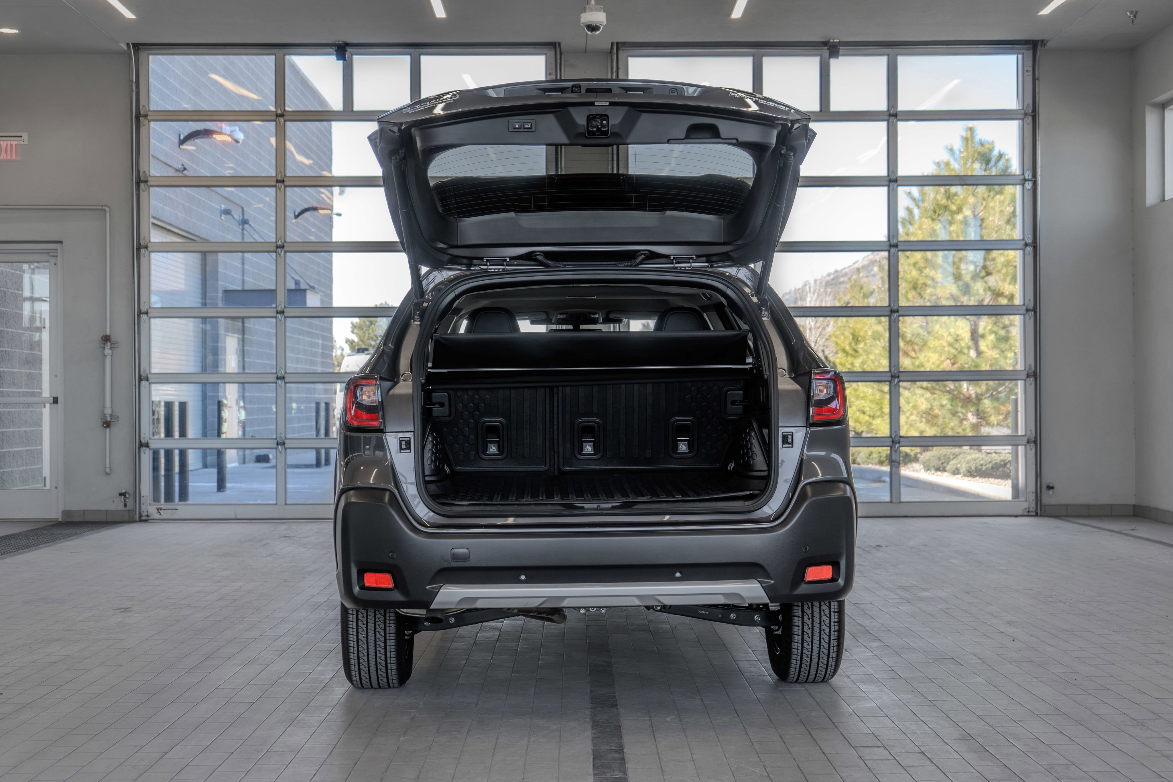 Used 2025 Subaru Outback Limited image 16