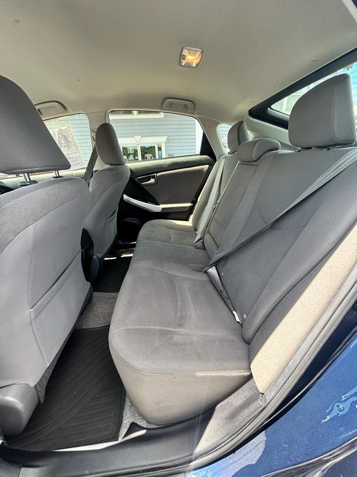 Used 2014 Toyota Prius Two FWD image 13
