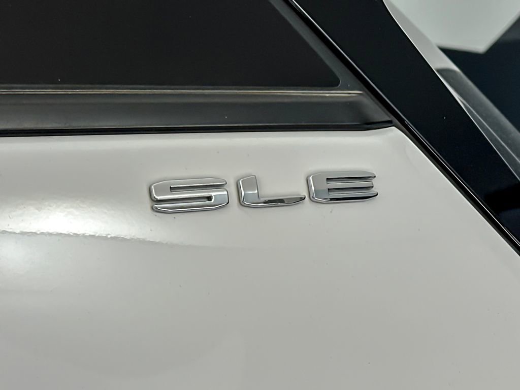 Used 2022 GMC Terrain SLE w/ Driver Convenience Package image 26