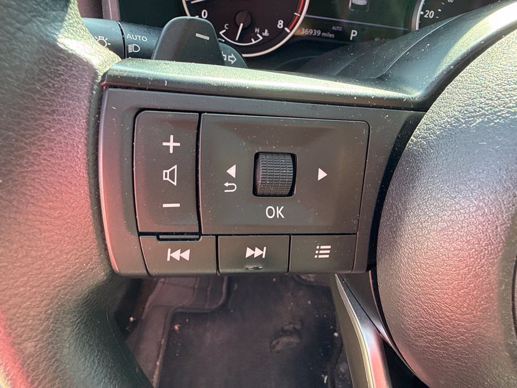 Used 2021 Nissan Rogue S AWD/4WD image 14