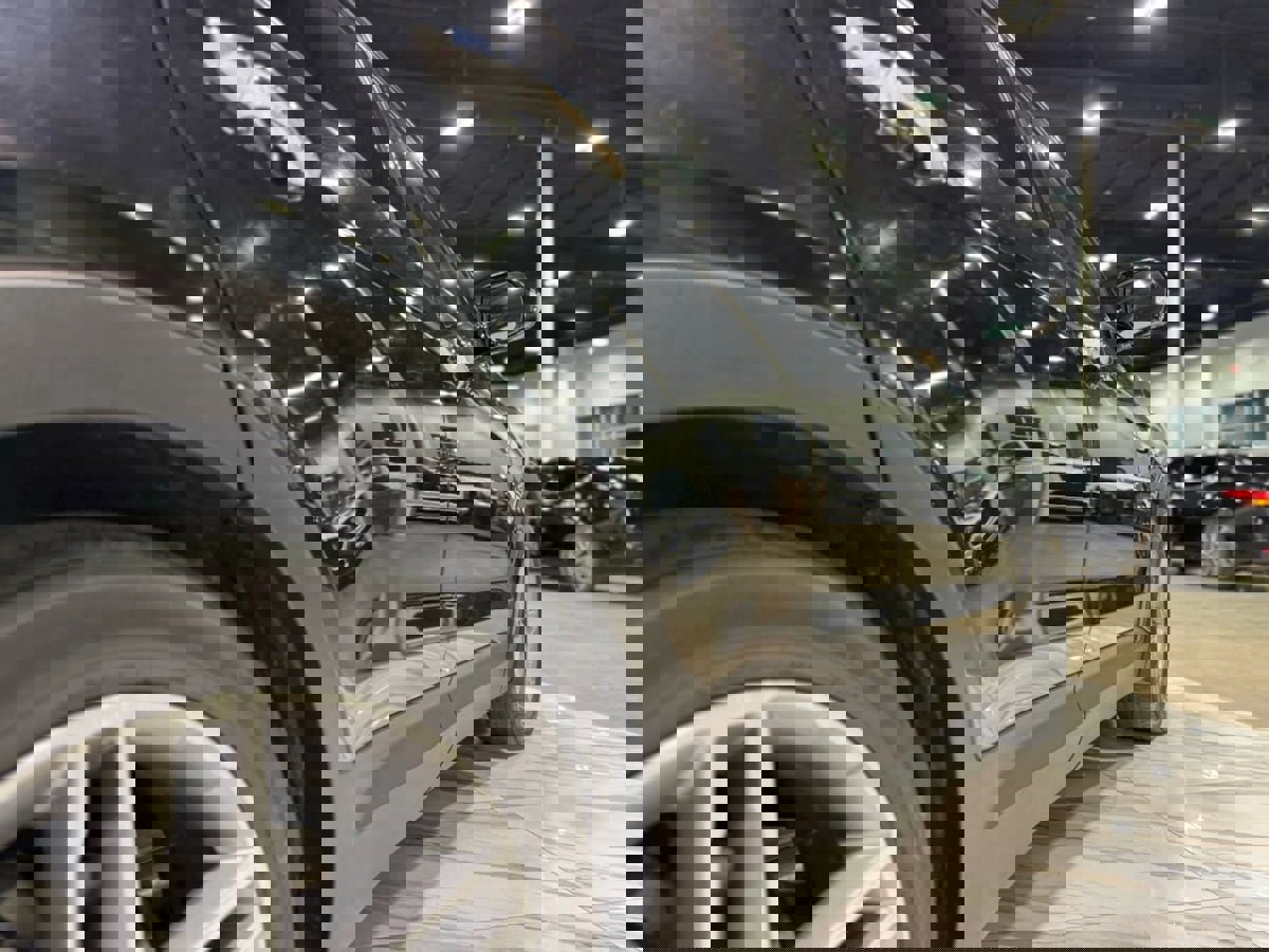 Used 2017 Hyundai Santa Fe SE w/ SE Ultimate Tech Package 03 image 9