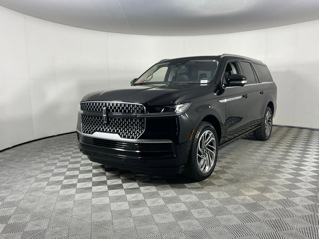 Used 2025 Lincoln Navigator L Reserve image 10