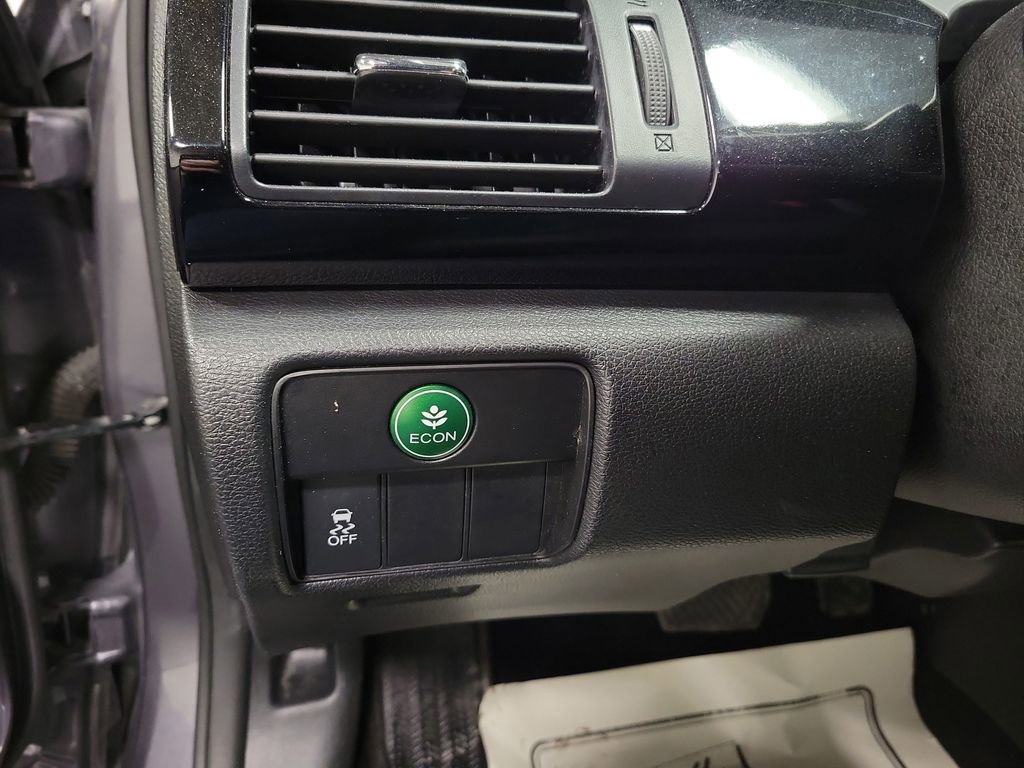 Used 2017 Honda Accord LX image 18