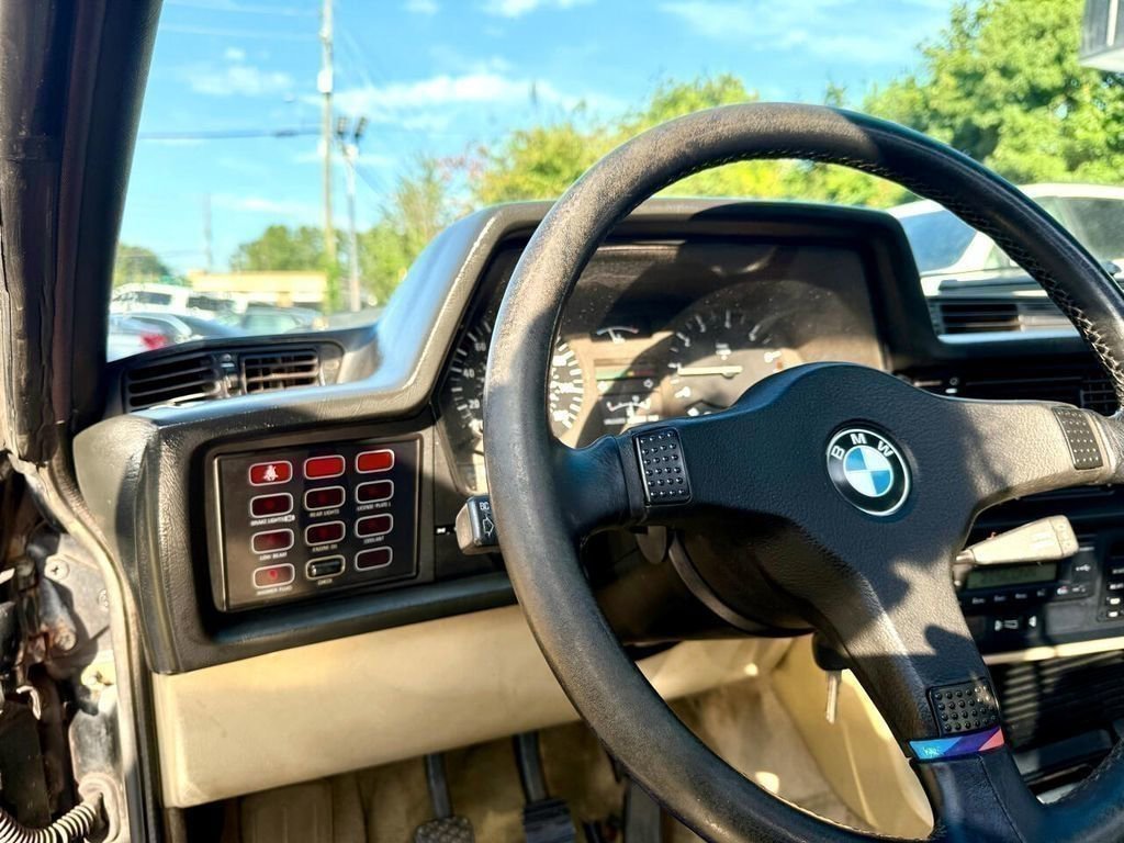 Used 1987 BMW 635CSi Coupe image 19