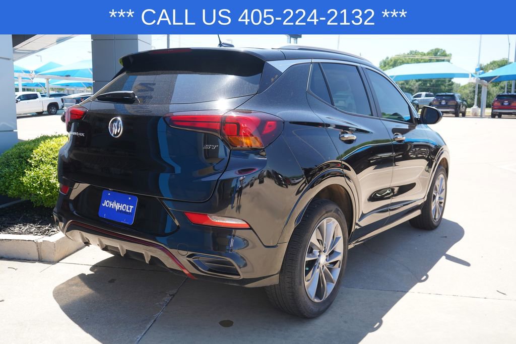Used 2023 Buick Encore GX Select w/ Sport Touring Package FWD image 11