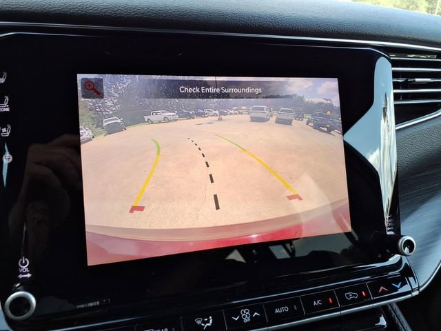 Used 2024 Jeep Wagoneer Series II w/ Flexible Seating Group RWD image 30