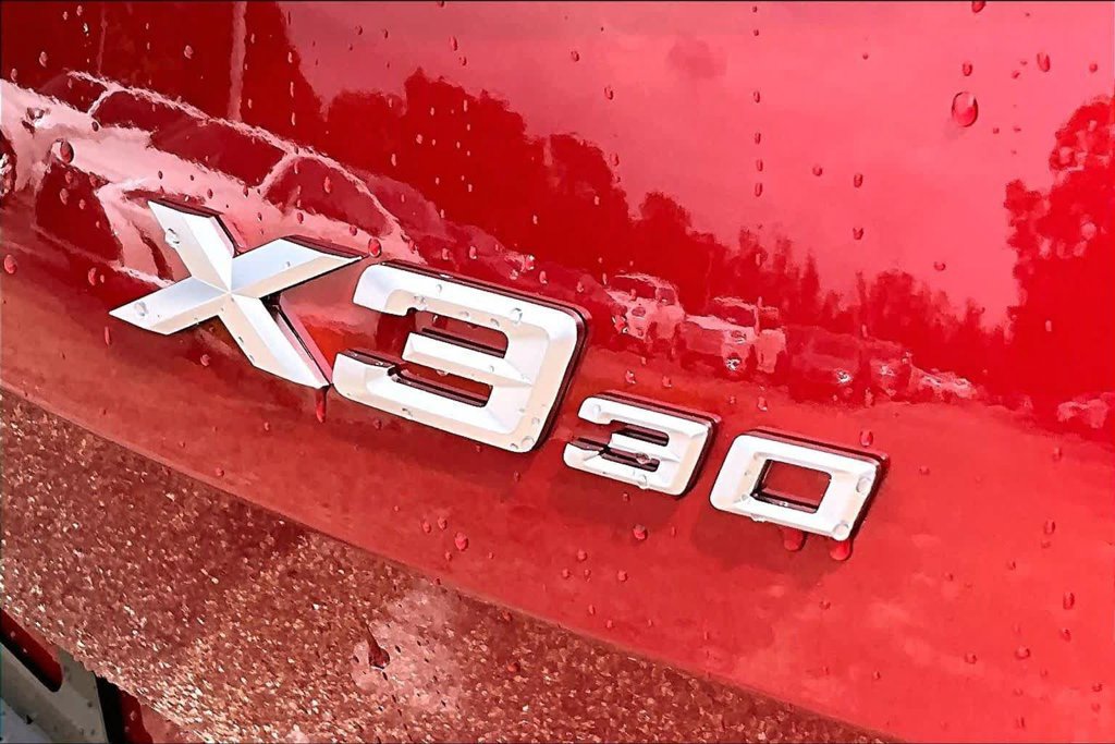 Used 2025 BMW X3 xDrive30i w/ Premium Package AWD/4WD image 9